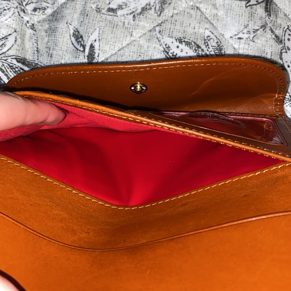 Dooney & Bourke Black Patent Continental Clutch - Picture 5 of 9